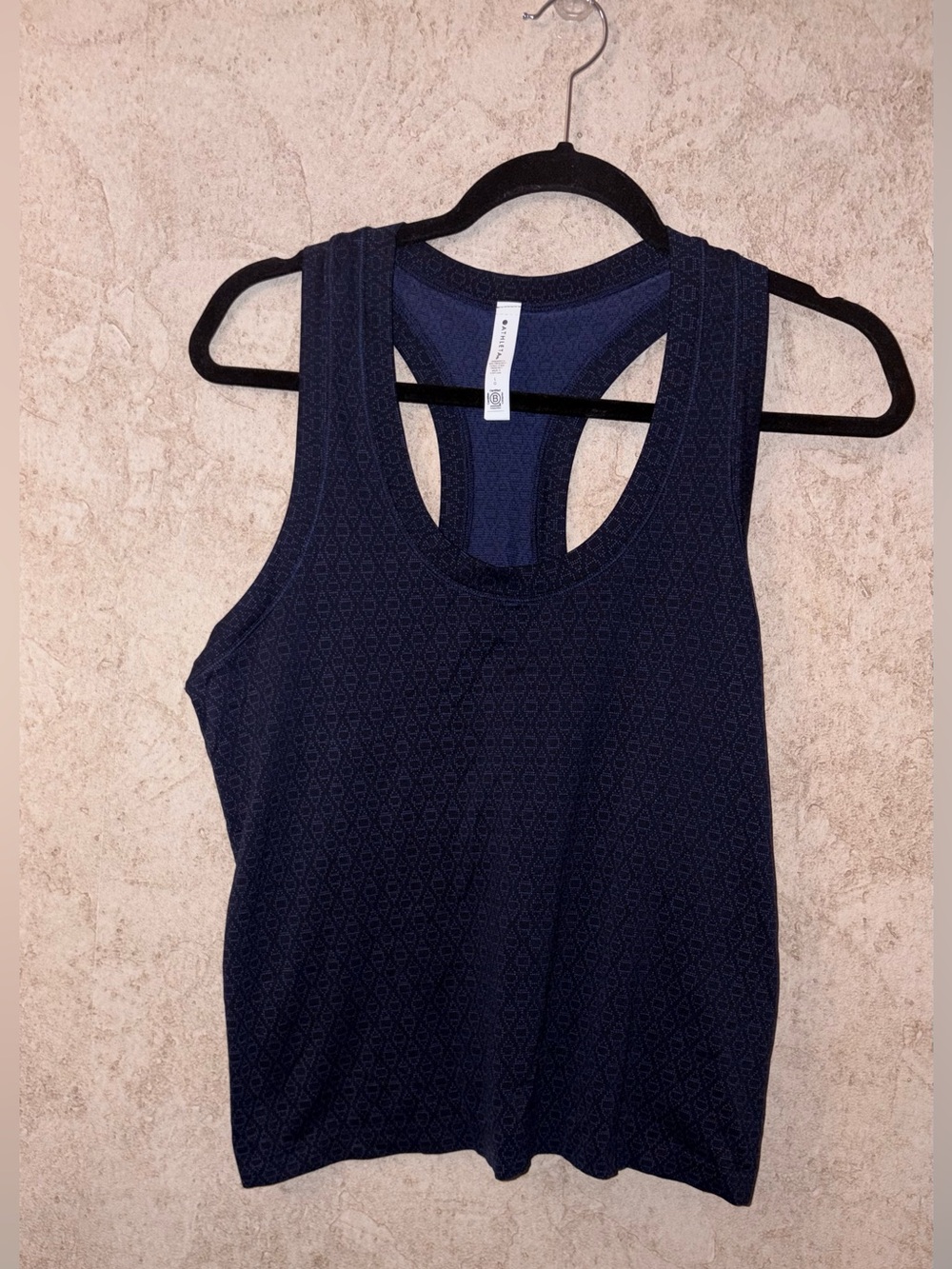 Athleta Momentum Seamless Sport Length Tank